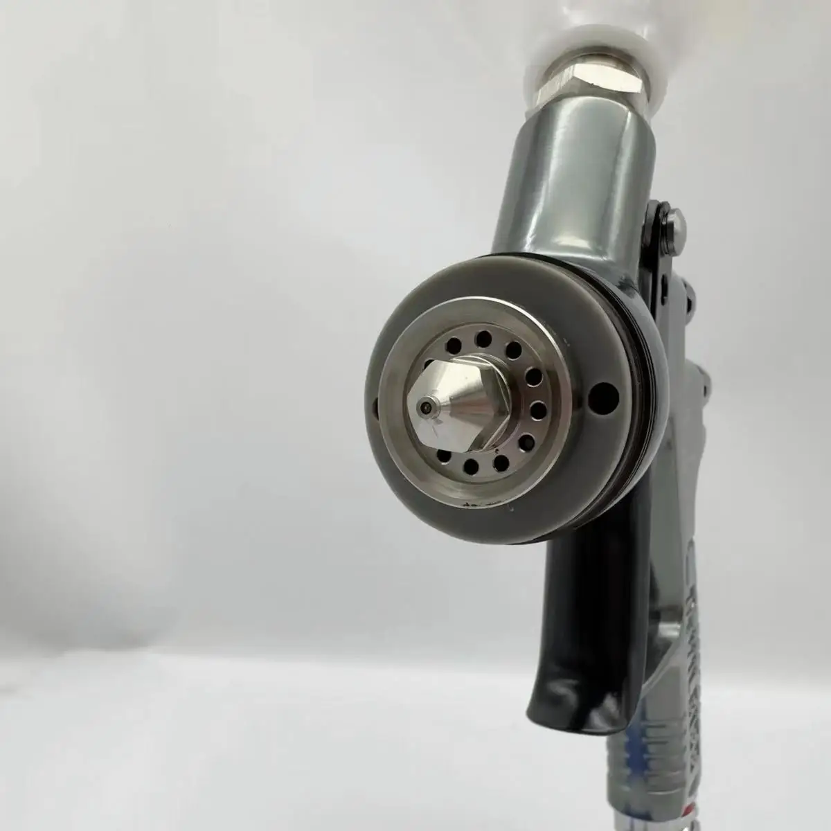 Car Paint Spray Gun GTl Pro Spray Gun TE20/T110 1.3mm/1.8mm Nozzle Gray with Mixed Glass Water-based Air Spray Gun view 5