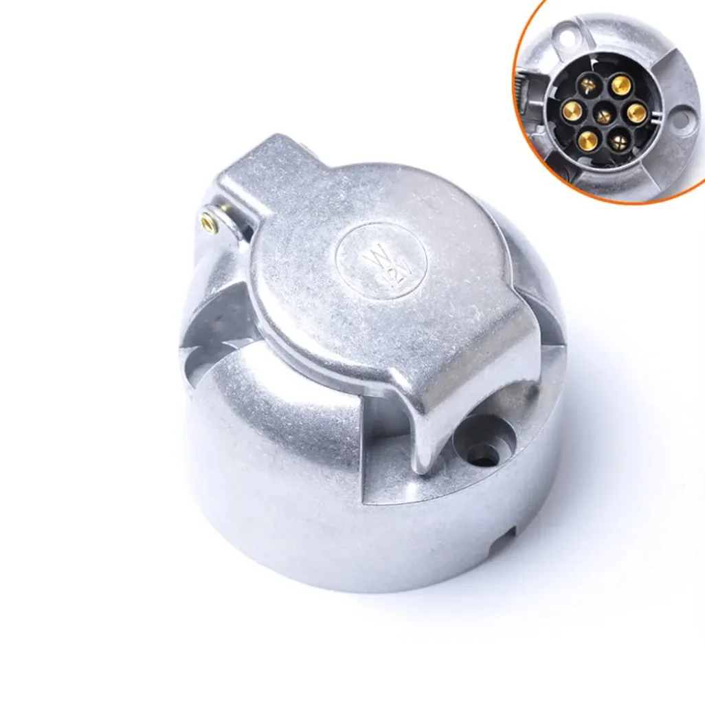 1PC 7-Pin Connector Trailer Socket Heavy-Duty Round Wiring Socket 12V Towbar Towing Caravan Truck Socket Car Accessories