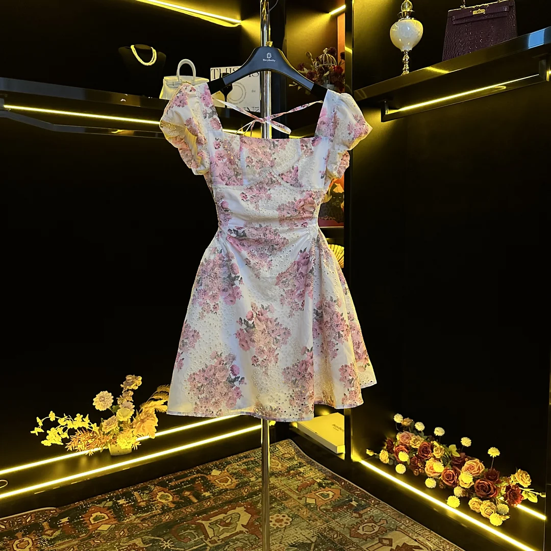 

Gagarich French Patchwork Pleated Waist Slimming Bubble Sleeve Women 2025 Summer New Fashionable Temperament Light Luxury Dress
