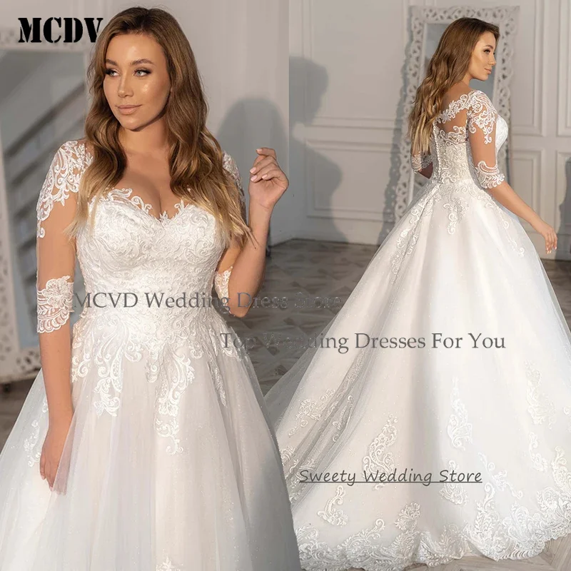 

MCDV Women Classic Plus Size Wedding Dress V Neck Lace Applique Sweep Train Customized Bridal Gowns Bride Robe De Mariee
