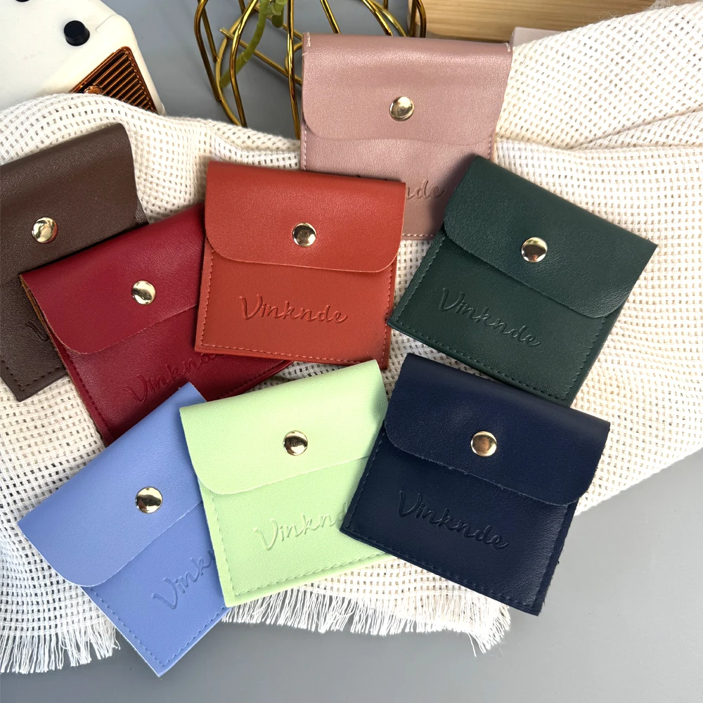 

50 шт., сумка для ювелирных изделий из искусственной кожи, маленькая упаковка для ювелирных изделий, сумка-защелка, кольцо, браслет, ожерелье, серьги, сумка-органайзер, индивидуальный логотип