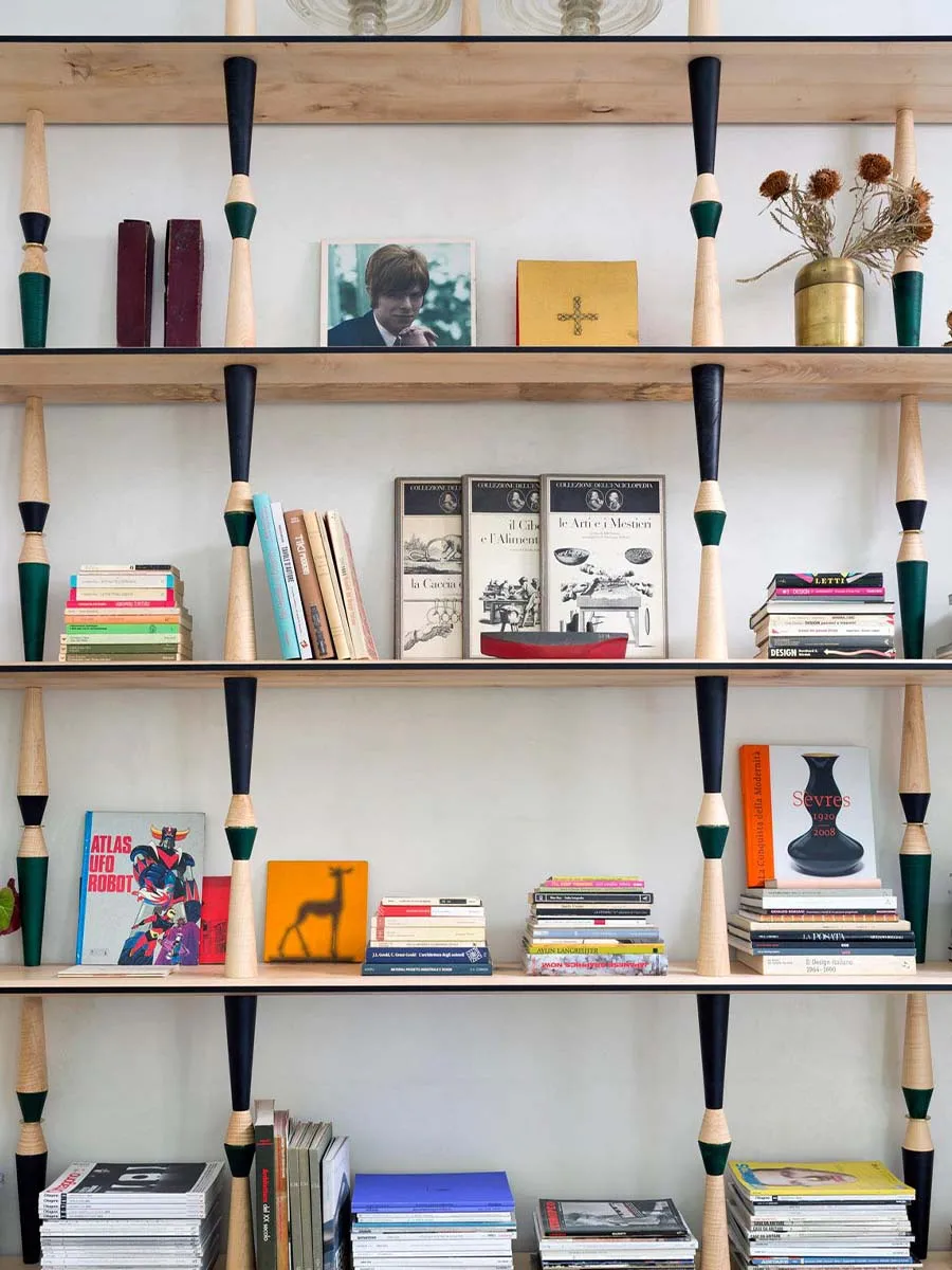 Wind bookcase shelf multi-layer partition bookcase solid wood shelf floor can be combined with home art living room