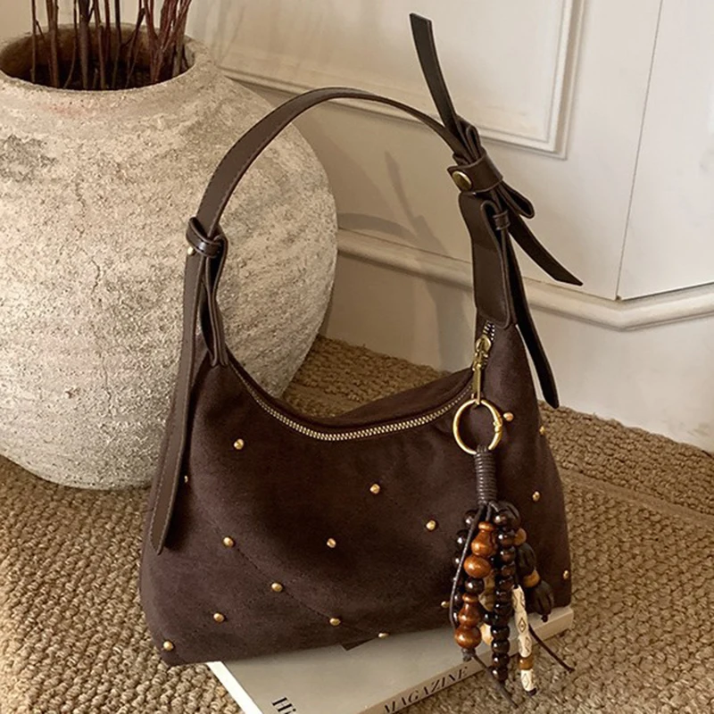 

Women's Vintage Rivet Tote Bags Lady Fashion Underarm Handbag Casual Versatile Brown Suede Frosted Shoulder Bag with Accessories