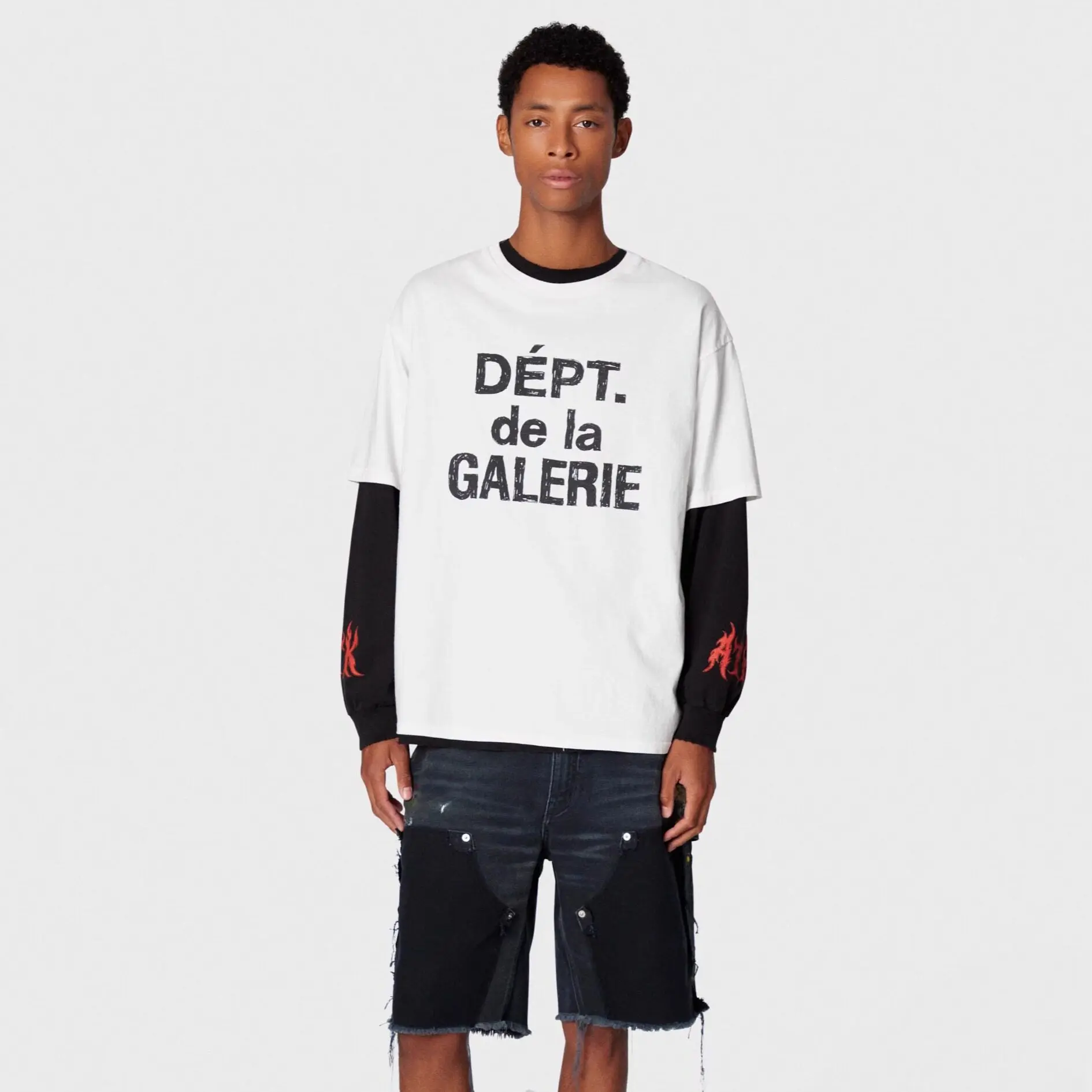 Gallery DEPT Graffiti Design Manuscript Basics French Print Crew Neck Short Sleeve Tee