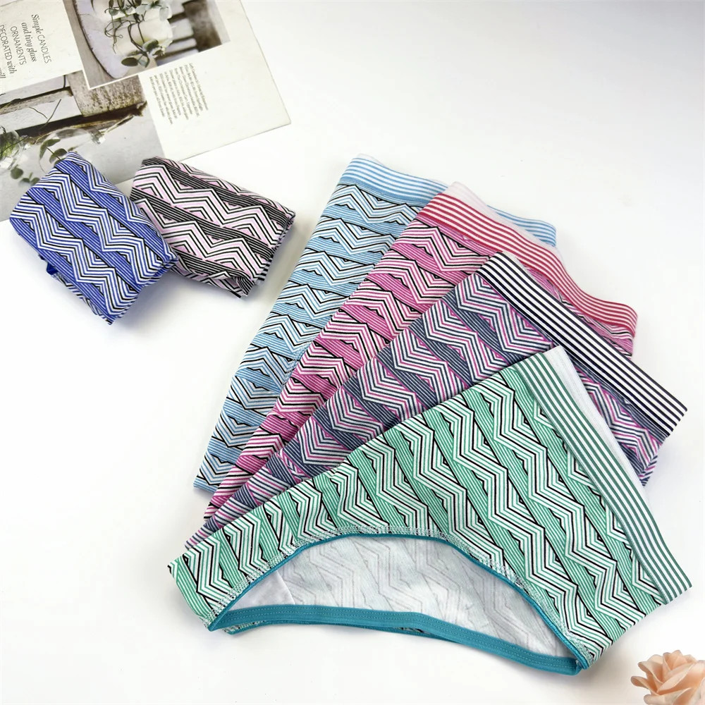 6PCS Women Large-size Pure Cotton Mid Waist Colorful Wavy Stripes Briefs Comfortable High Slit Panties Soft Mother Underwear