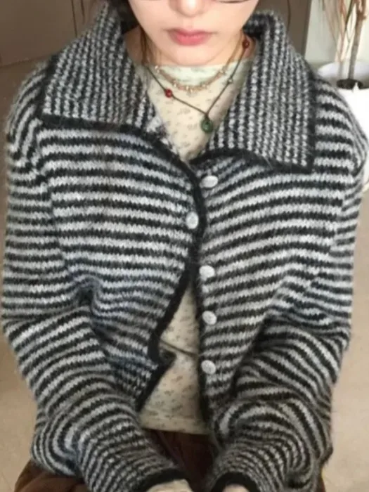 

Soft Cozy Striped Knitted Open Cardigan Women's Vintage Warm Sweater Outerwear Trendy Agel Color Blo Design Autumn 2025