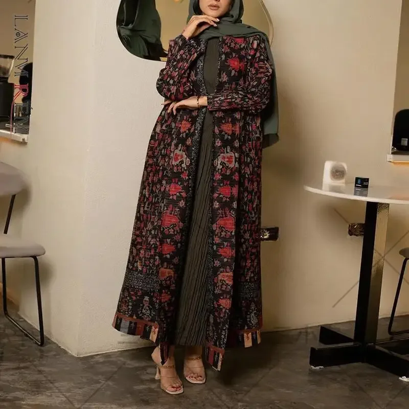 

KAF Vintage Printting Pleated 2025 New Women Trench Abaya Fashion Temperament Elastic Loose Cardigan Long Robe Female Abaya