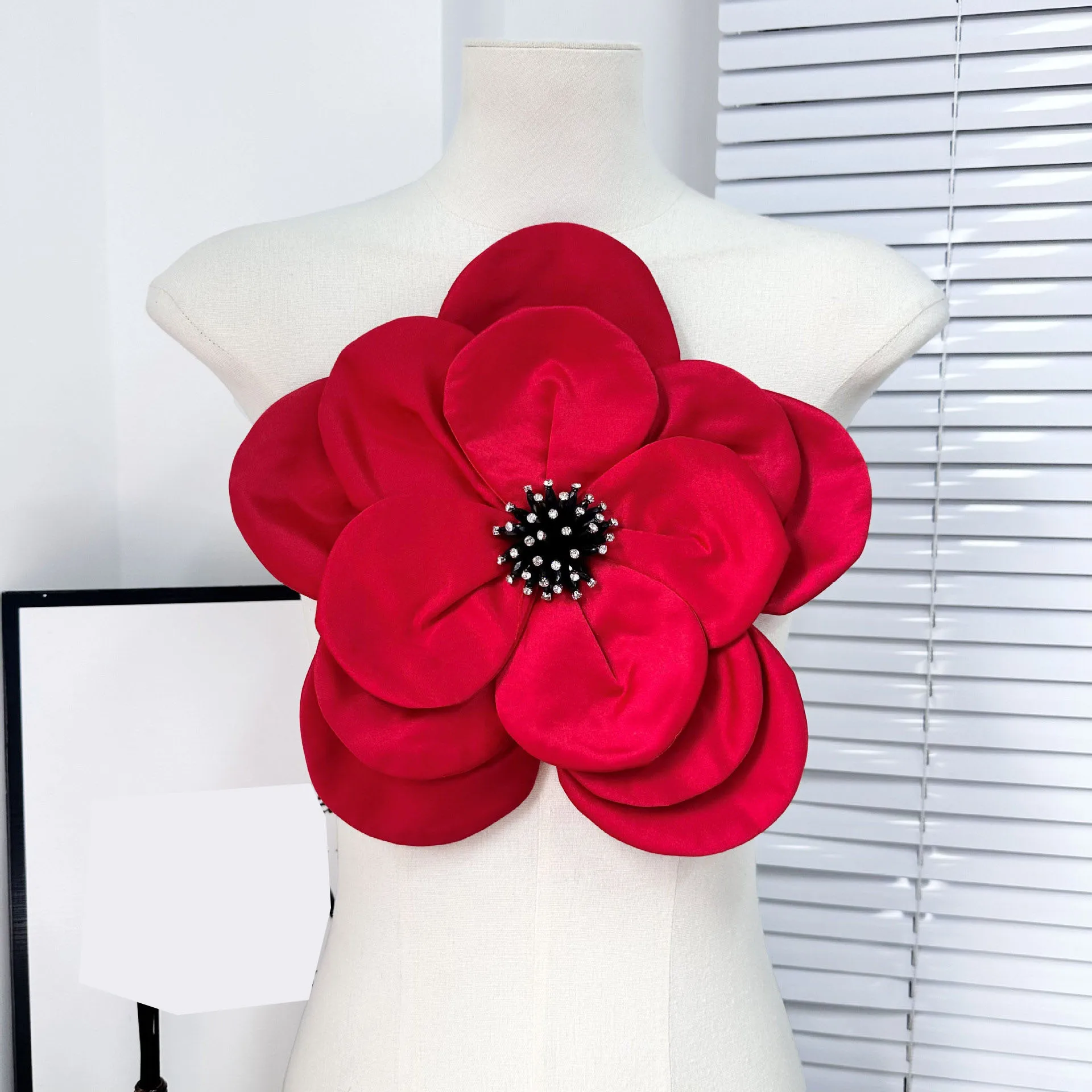 Fabric Large Stereo Applique Flower Corsage Patch Decorative Coat Top Dress Accessories