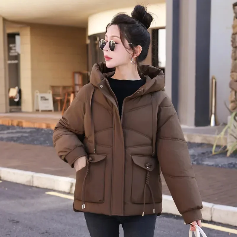 Veste matelassurera en coton chaud pour femme, pardessus à capuche pour femme, vêtements d'extérieur en duvet optique, parkas à la mode, court, hiver, nouveau