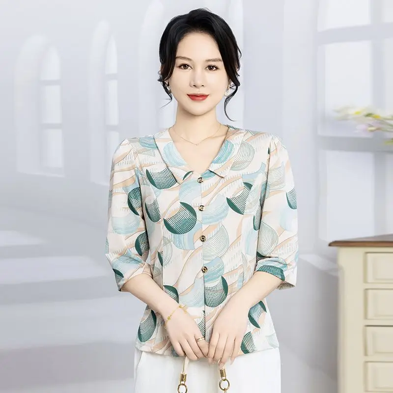 Mutter Frühling Sommer Pendeln 3/4 Ärmel Eis Seide Hemd Senior frauen Lose Große Größe Hemd Dünne Basis hemd