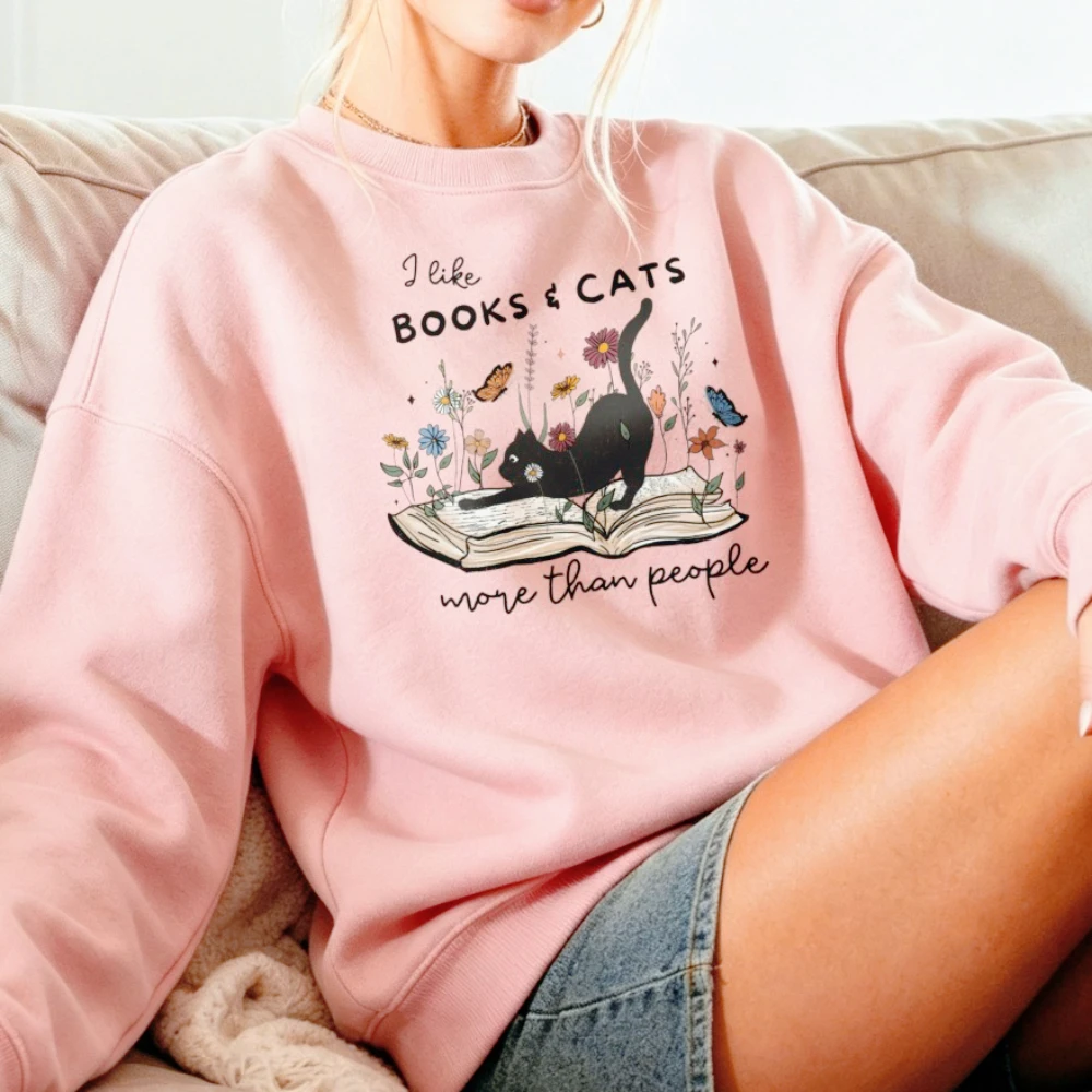Casual Style Women's T-Shirt, Books And Cats Graphic Print, Spring Autumn Daily Wear, Gift For Book Lovers And Cat Owners