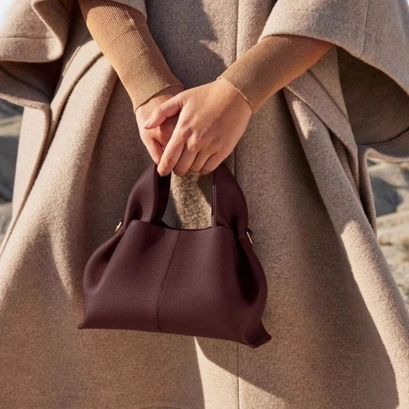 

Новая французская винтажная большая сумка 2025 года, женская сумка через плечо с облаком/сушечкой, роскошный нишевый стиль