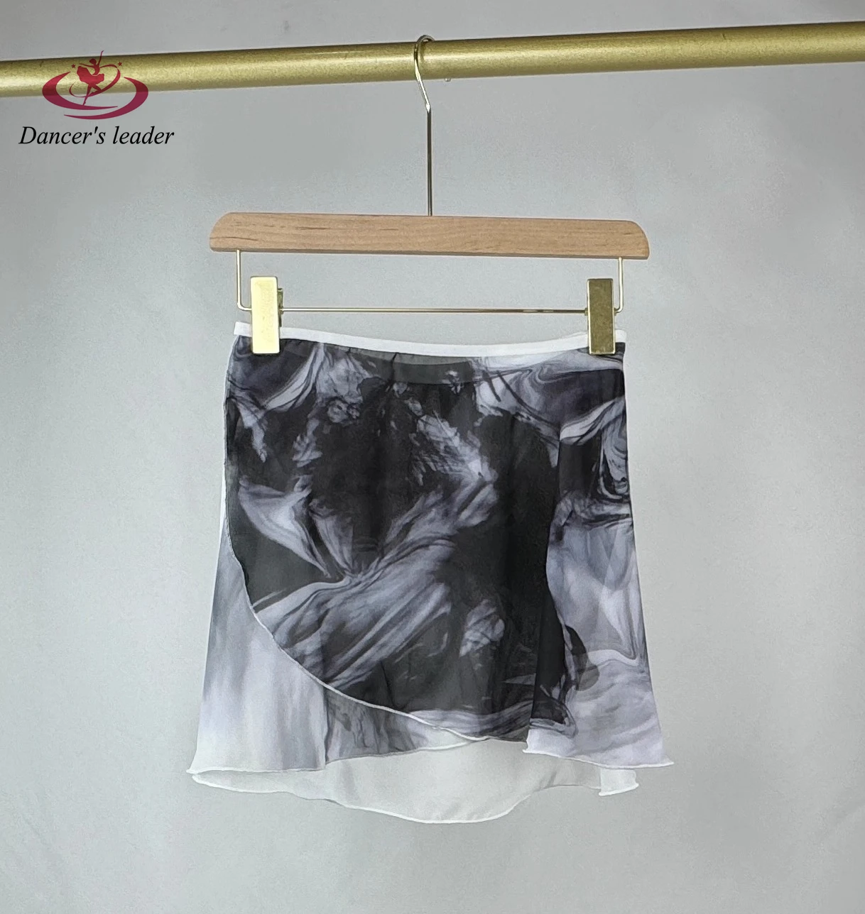 Saia de balé feminina com estampa de tinta, macacão adulto, menina praticando imagem de mini saia de balé