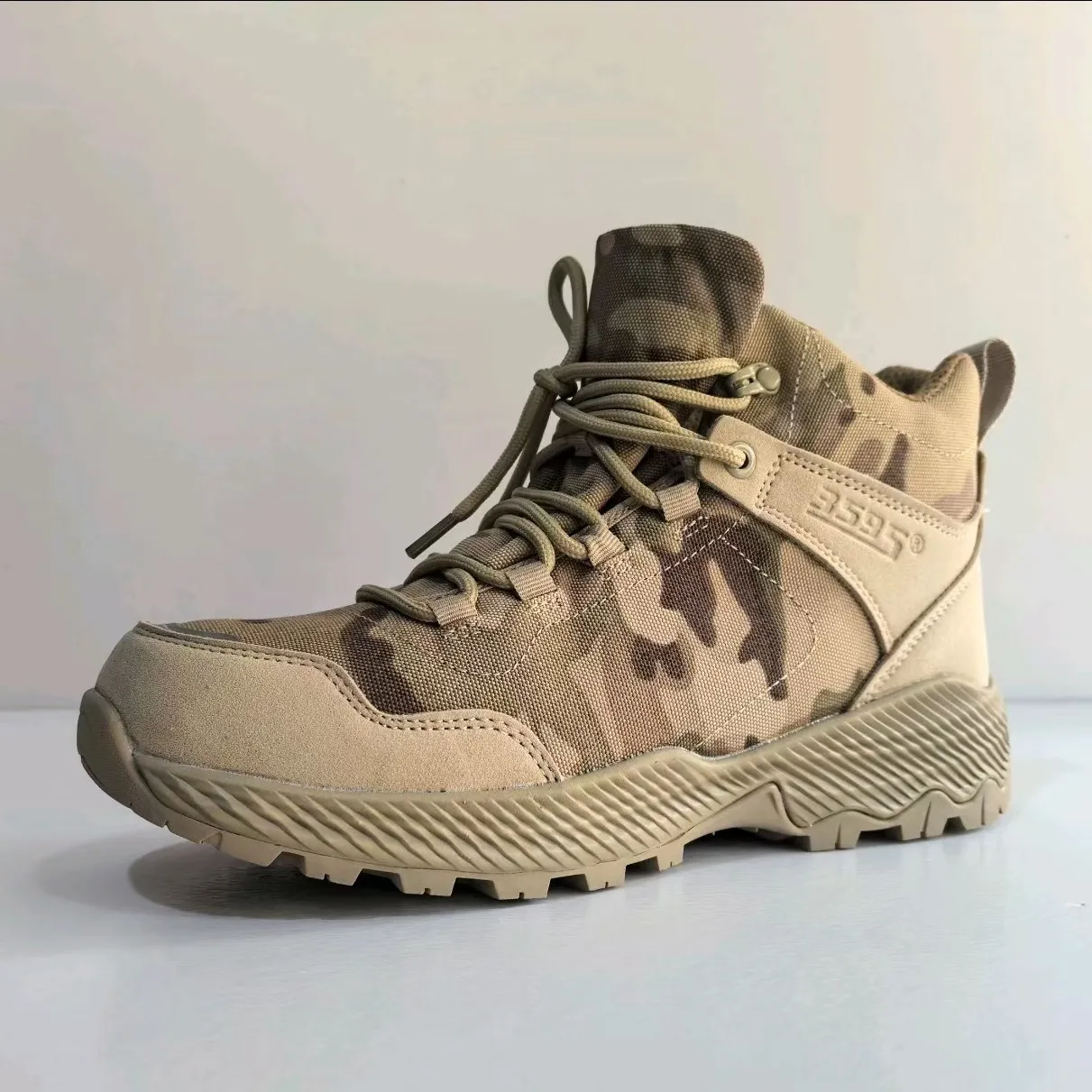 Sand lizard Men's Short Tube Hiking Shoes Summer Outdoor Workwear Boots Thick Soled Anti Slip Hiking Off-road Tactical Sneakers