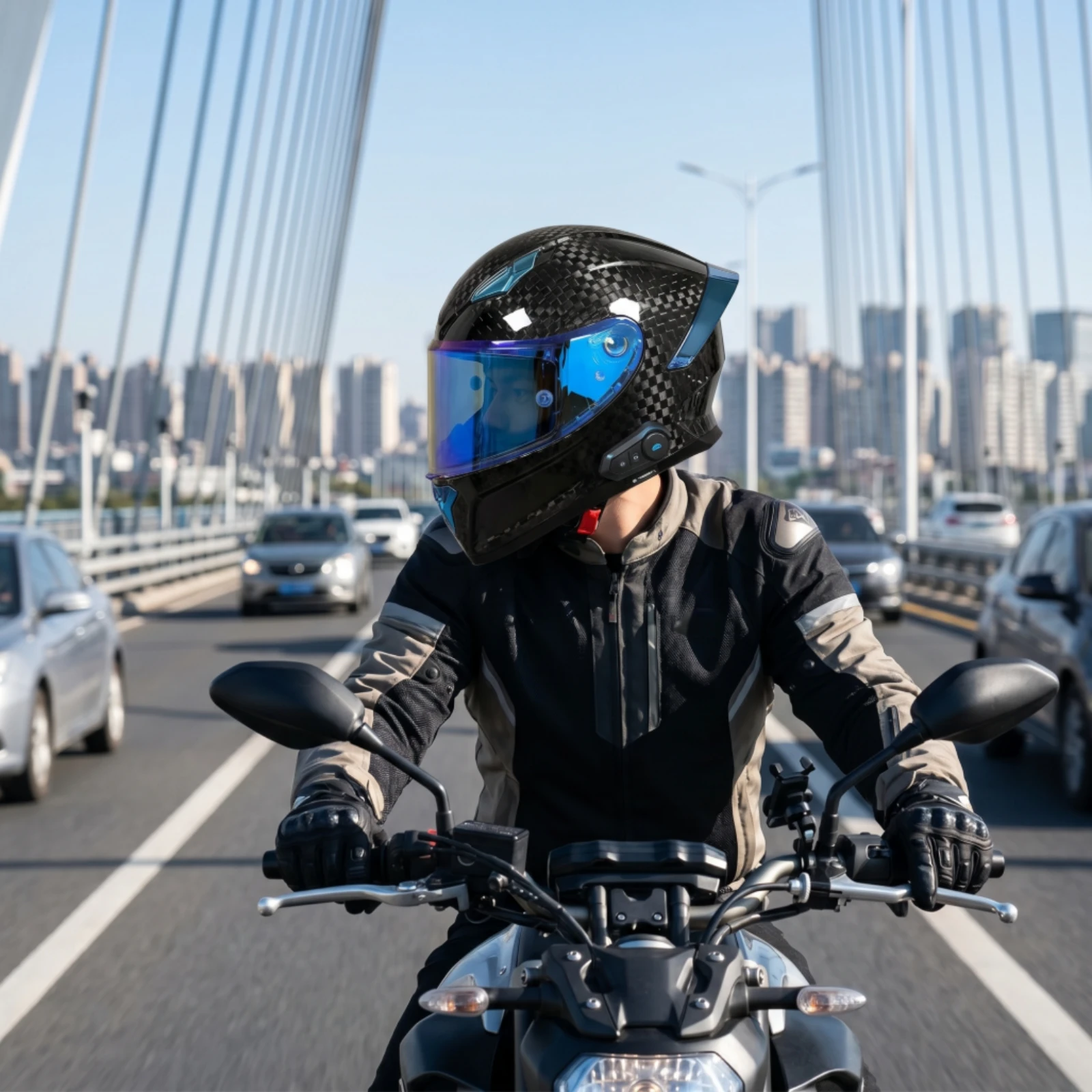 Helmet Full Face - Bluetooth Integrated Motorcycle Helmet DOT Approved