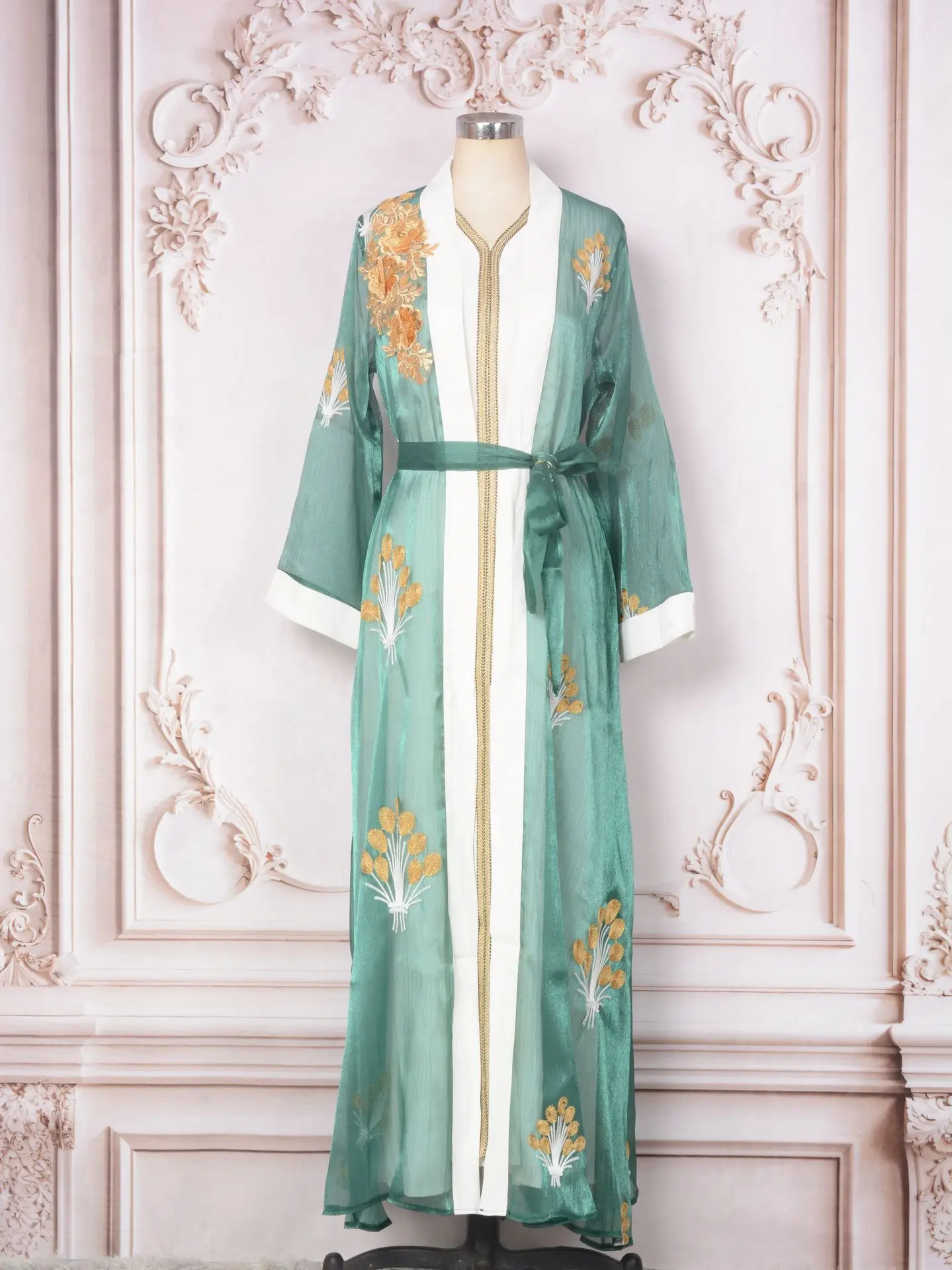 Neues zweiteiliges Kleiderset im saudi-arabischen Nahen Osten-Ethno-Stil mit bestickten Pailletten: Dubai Abaya Langes muslimisches Damenkleid