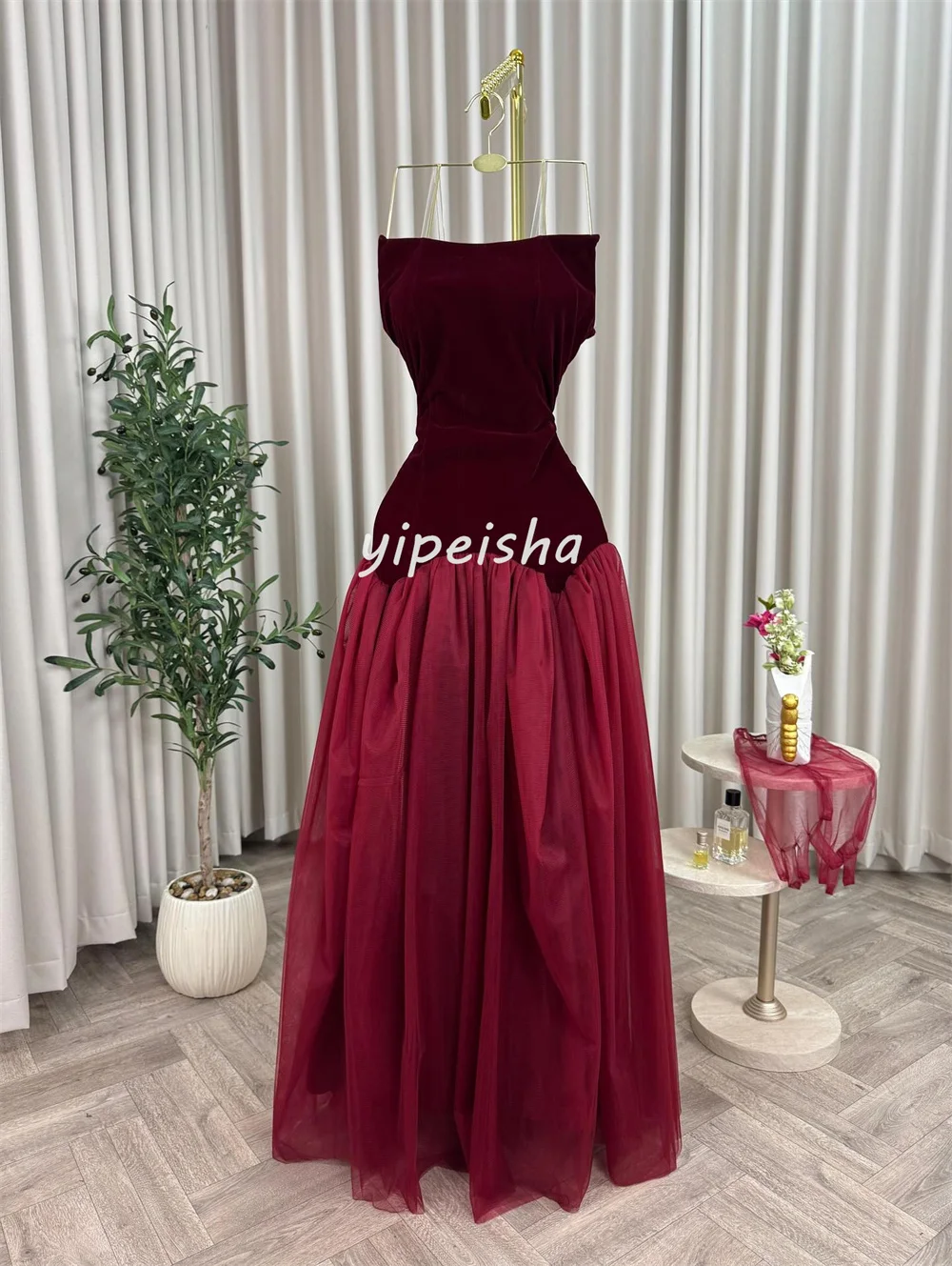 Maßgeschneiderte, passende, komplizierte Tüllfalte, A-Linie, trägerlose lange Kleider, maßgeschneiderte Anlasskleider, chinesischer Stil, Pastrol-Klassiker