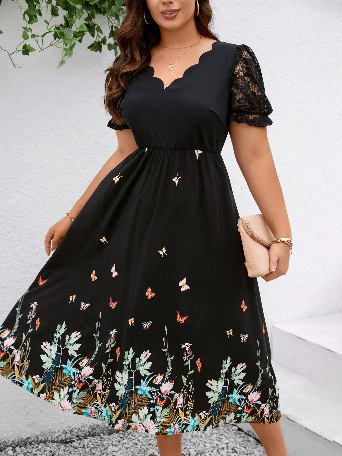 

Black Plus Size Floral Butterfly Print Lace Sleeve A-Line Dress