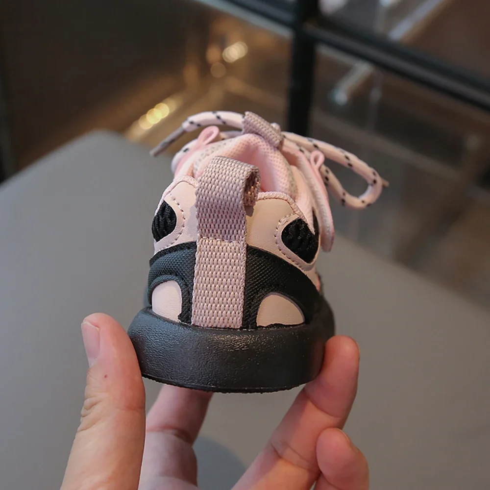 جديد للأطفال بولي Leather أحذية رياضية جلدية في الهواء الطلق الخريف أطفال أحذية رياضية بيئة العمل لينة سوليد صبي فتاة احذية الجري أحذية رياضية عادية