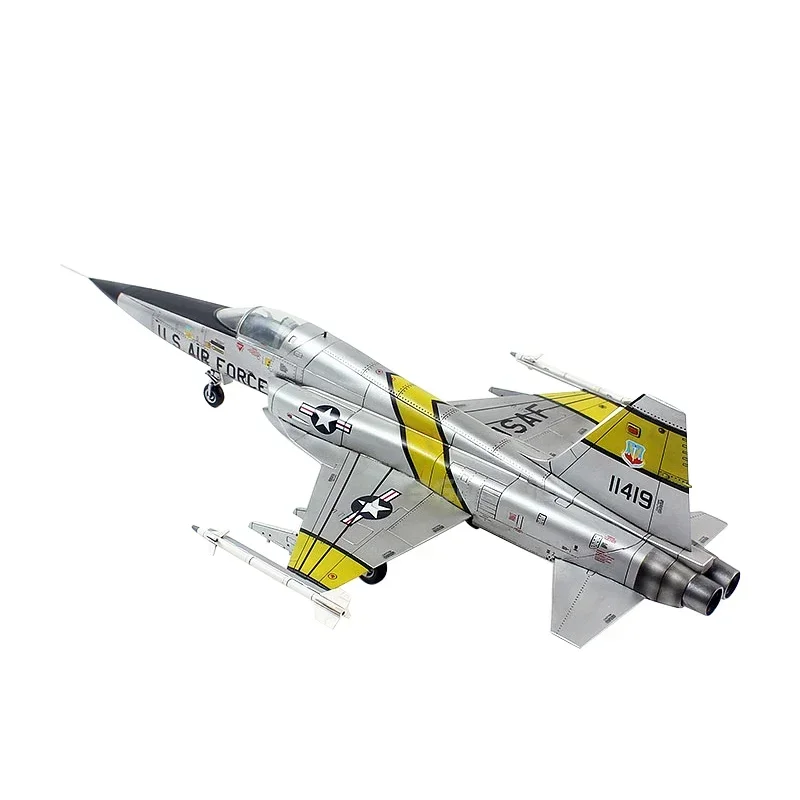 مجموعة طائرات تجميع نموذج الأحلام DM 720013   US F-5E Tiger II Fighter (الإصدار المبكر) بمقياس 1/72