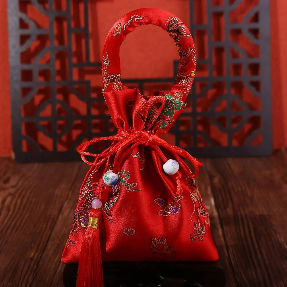 Red Chinese Style Brocade Chinese Knot With Tassels Bride and Groom Handle Bag Candy Bag Wedding-favor Gift Package Bag