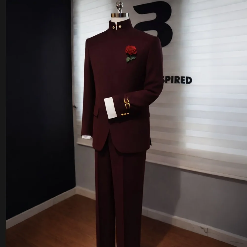Traje de hombre color granate con cuello mandarín, botones ocultos, conjunto de 2 piezas (chaqueta + pantalón), traje formal para boda, novio, esmoquin, traje de graduación, costume homme.