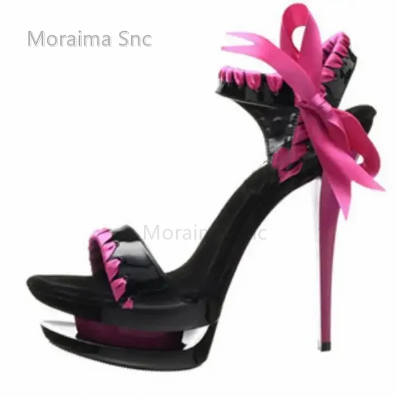 Sandalias de tacón de aguja con plataforma y Punta abierta para mujer, tacones altos con Nudo de mariposa de satén, charol negro y rojo, zapatos para banquete de noche de verano