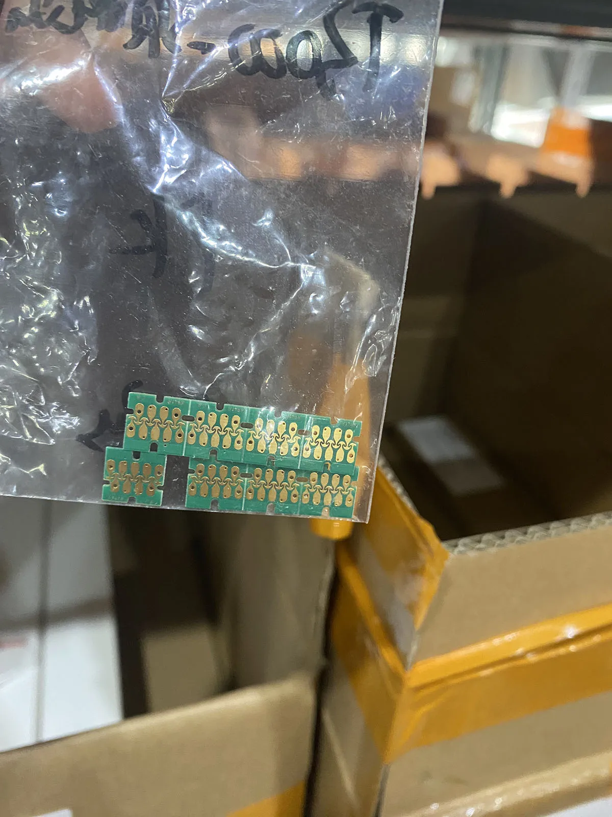 

Чип картриджа T6941-T6945 для принтера Epson SureColor T3000 T5000 T7000 T3070 T5070 T7070 T3200 T5200 T7200 T3270 T5270 T7270