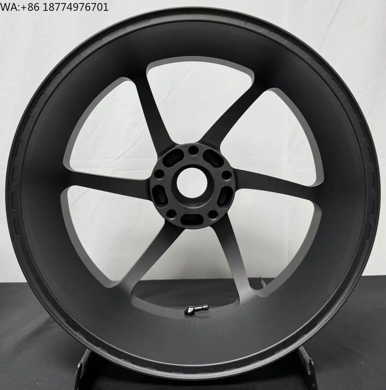 

Suitable for KTM 1290 Super Duke R Forged Modified Racing Motorcycle Wheel Rim Front Rear 17 Inch Manufacturer Wheel Hub