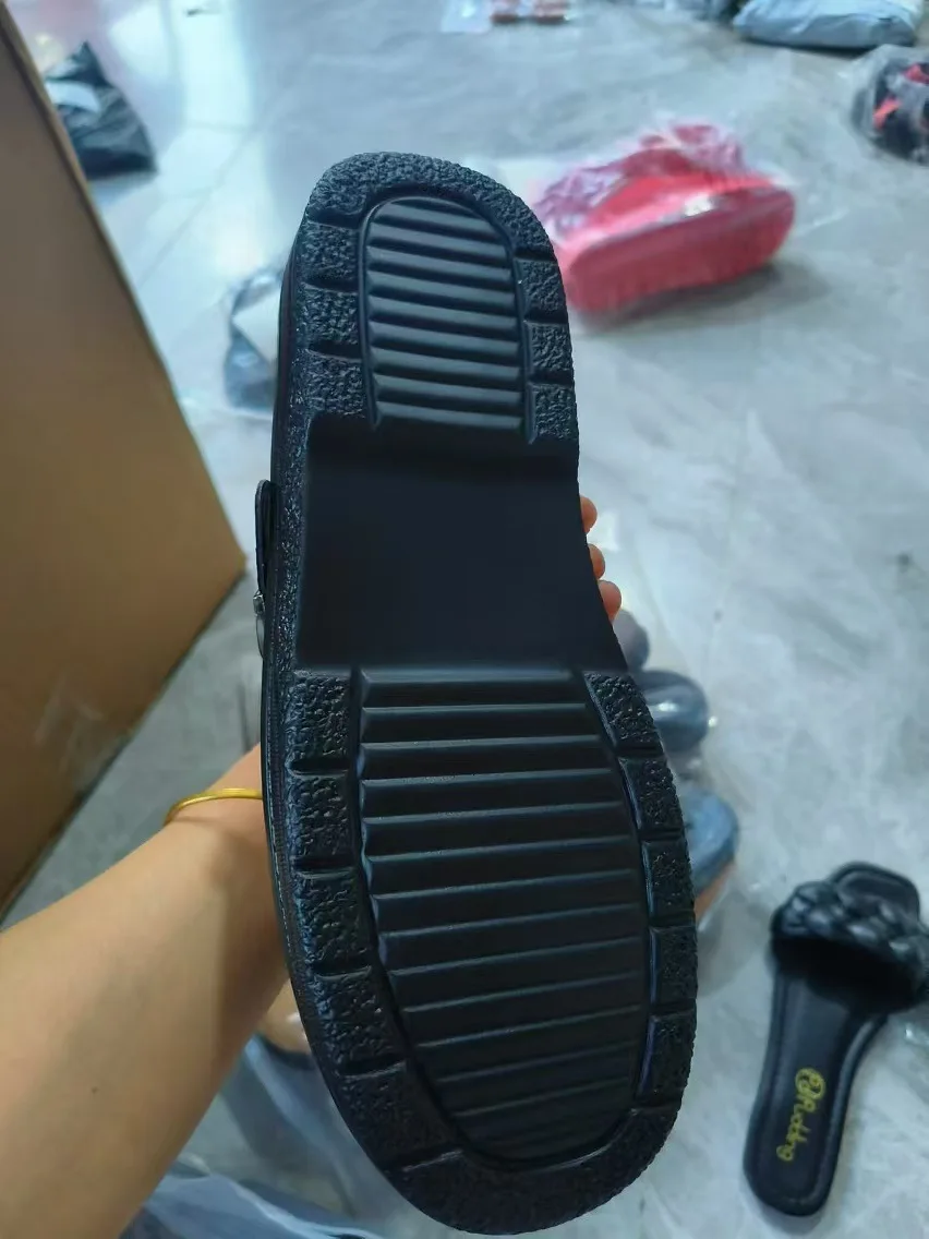 Neue Herren- und Damenpantoffeln Sommer PU-Leder Schuhe Vintage Weiche Sohle Slip-On Sandalen Strandpantoffeln Herren Freizeitschuhe Größe 38-48 – Detail 12