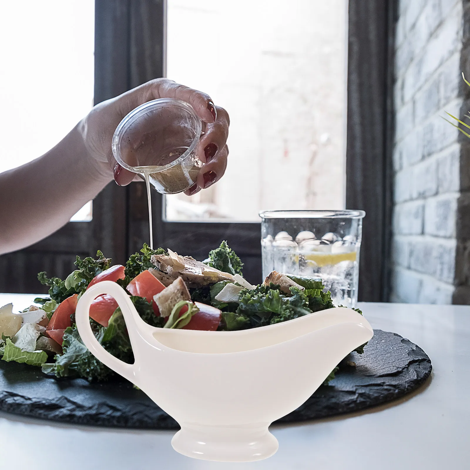 1Pcs Ceramic Gravy Boat Premium Kitchen Sauce Pitcher for Hot Cold Sauces Dressings Broth Restaurant Home Use Sauce Container