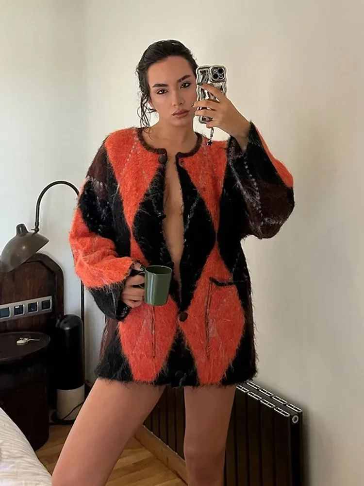 

Women's Fashion Round Neck Long Sleeved Mohair Sweater Contrast Color Pocket Loose Button Cardigan New Lady High Streetwear
