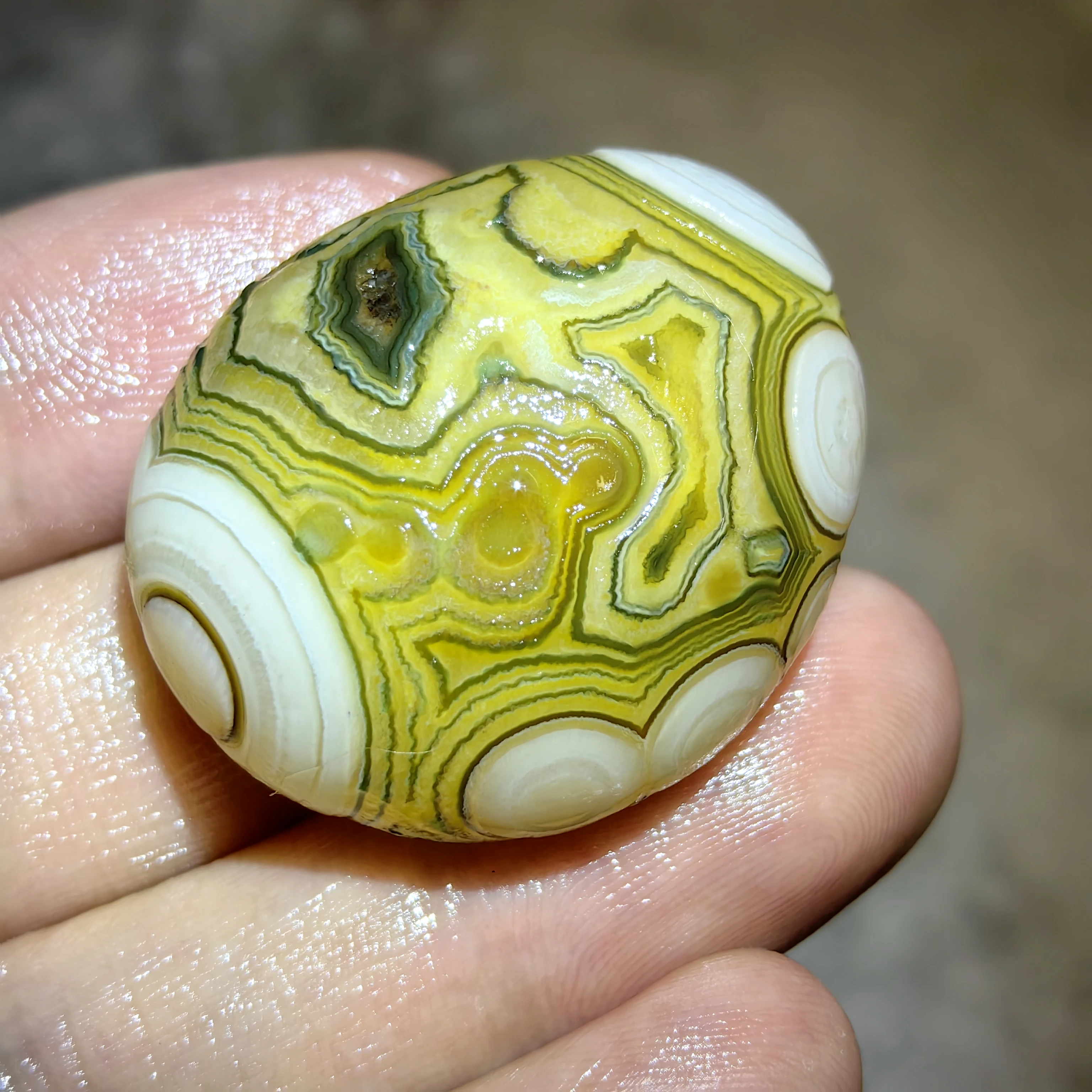 Pure Natural Eye Texture Agate – Unpolished Stone for DIY Amulets, Chakra Reiki, Good Luck Fortune & Negative Energy Shield