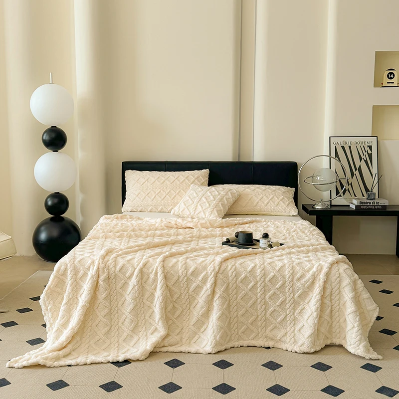 1pc Coral Fleece Blanket for Winter Thick Soft Bedspread Warm Plaids for Beds Single/Queen/King Solid Color Thow Blankets/Plaids
