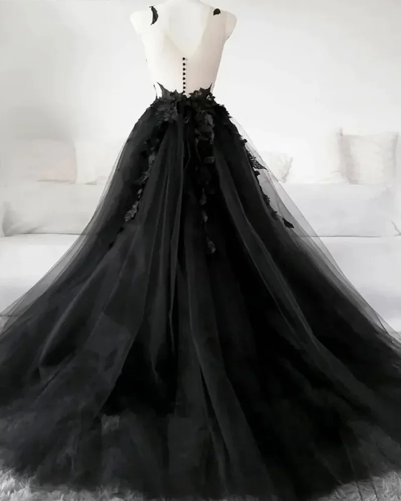 2026 Gothic Schwarzes Formelles Abendkleid Sexy Rückenfreies Hochgeschlitztes A-Linien-Kleid mit Applikationen Spitze Abendgarderobe Maßgeschneiderte Roben