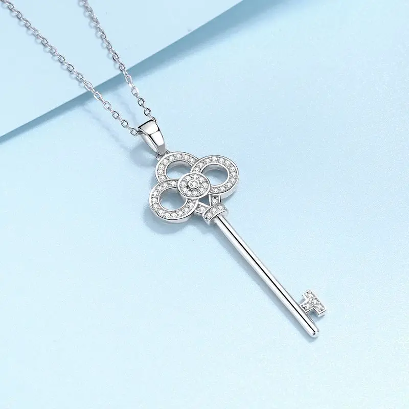 Elegant Key Design Platinum Plated Shiny CZ Zircon Ladies Pendant Necklace Jewelry For Women Short Chain No Fade Cheap Gifts