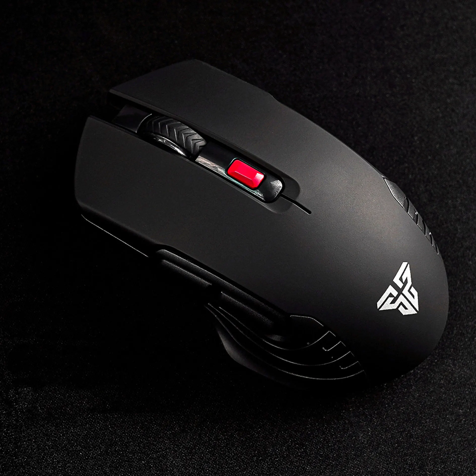 

FANTECH RAIGOR III WG12 Wireless Mouse AA Battery 10M Wireless Distance 2000DPI PAW3065 Power Saver Sensor Mice