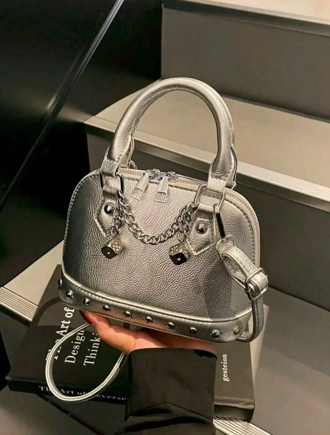 

Punk Style Silver PU Mini Clutch: Rivet Chain Shell Bag For Shopping/Commuting (Shoulder/Underarm)