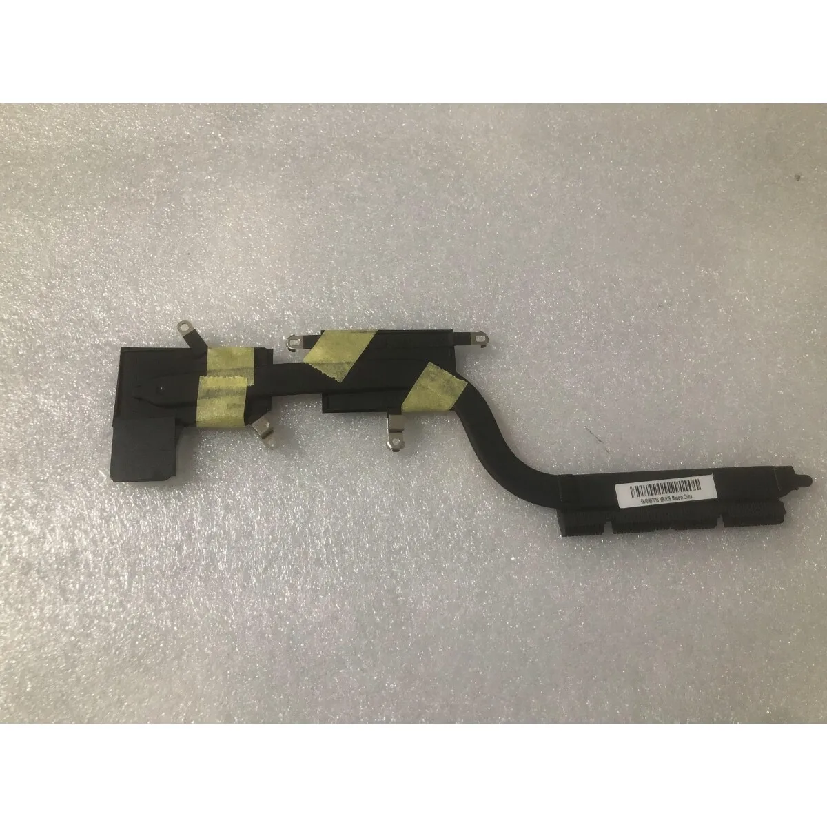 

Новый радиатор для охлаждения процессора Lenovo Yoga 520-14IKB Flex 5-1470, медная трубка