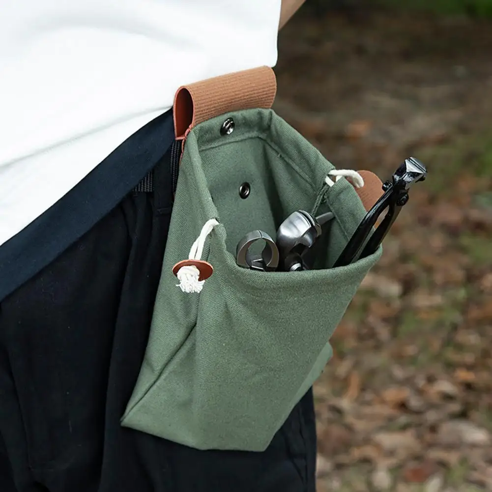 Waxed Canvas Foraging Bag Adjustable Belt Buckle Fastening Pouch Collapsible Drawstring Harvesting Bag for Hiking And Camping