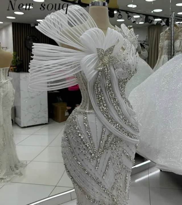 オフホワイト ロング マーメイド ウェディング イブニング ドレス 3D デザインの詳細 カスタマイズされたクリスタル ビーズ フォーマル プロム ディナー パーティー ドレス