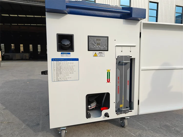 High Power 6000W Handheld Laser Cleaning Machine For Paint Rust Remove from Metal