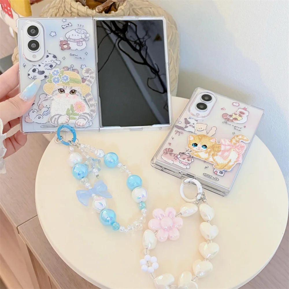 Kawaii Cartoon Kitten Embroidery Phone Case For Samsung Galaxy Z Fold8 Ultra Fold7 6 5 4 3 Shockproof With Bow Beaded Hand Strap