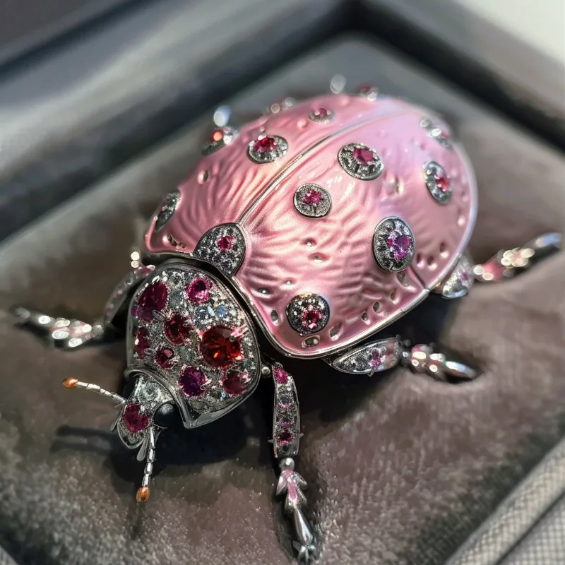 Beetle Ladybug Brooch, High-end Holiday Insect Gift Pin Ornament Brooch