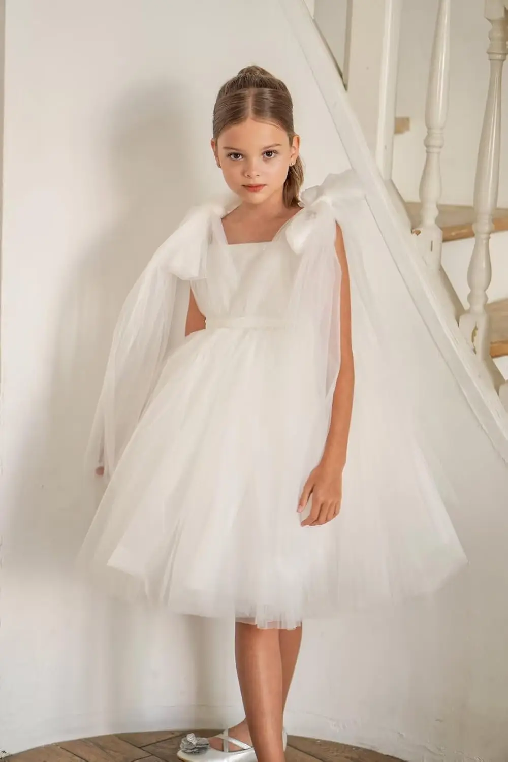 فساتين فتاة الزهور من التول لحفلات الزفاف بأشرطة سباغيتي فستان المناولة الأولى فساتين حفلات الأميرة للفتيات