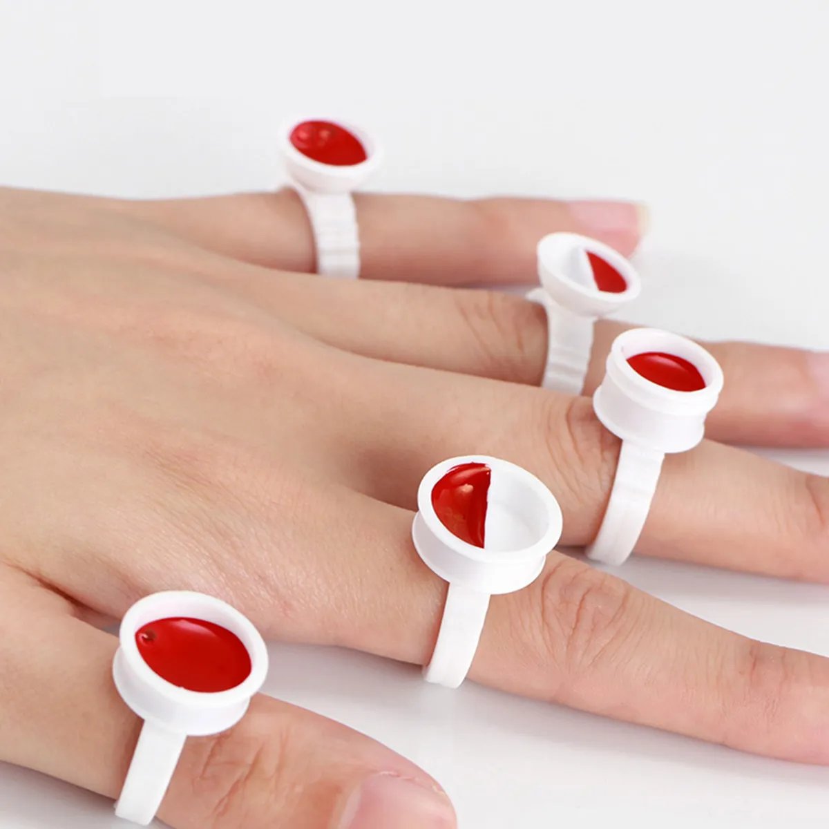 

500Pcs Disposable Eyelash Ink Ring Cups Tattoo Pigment Holder Makeup Tool for Eyebrow Tattoo Size M Clear White