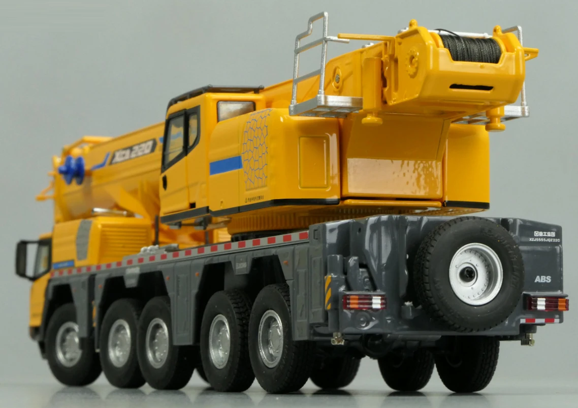 1:50 Scale XCMG XCA220 Truck Crane Model All Terrain Crane Gift Boys