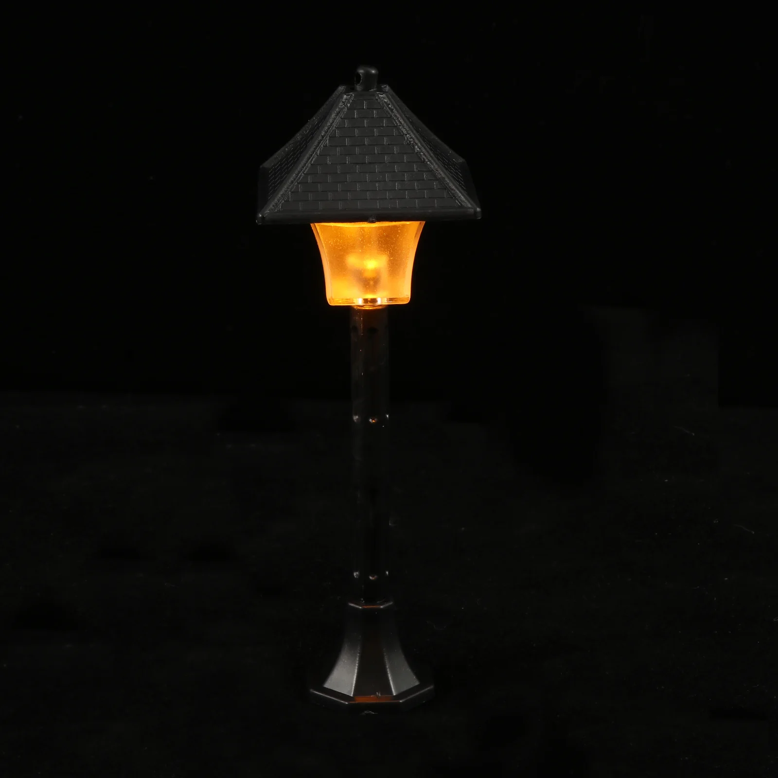 

Patio Street Lamp Model Ornaments Xmas Outdoor Decorations House LED Light Table Abs Mini Simulation