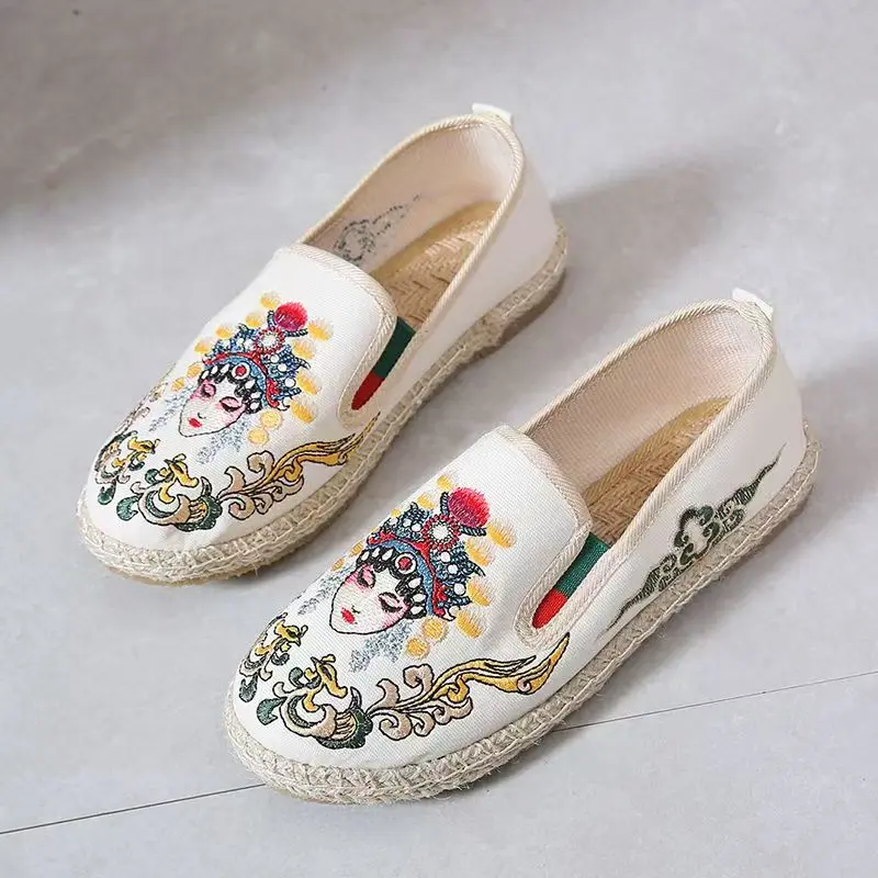 Women Flat Sole Embroidered Cloth Shoes Spring Autumn New Soft sole Round Toe Shallow Slip On Chinese Style Hanfu Shoes