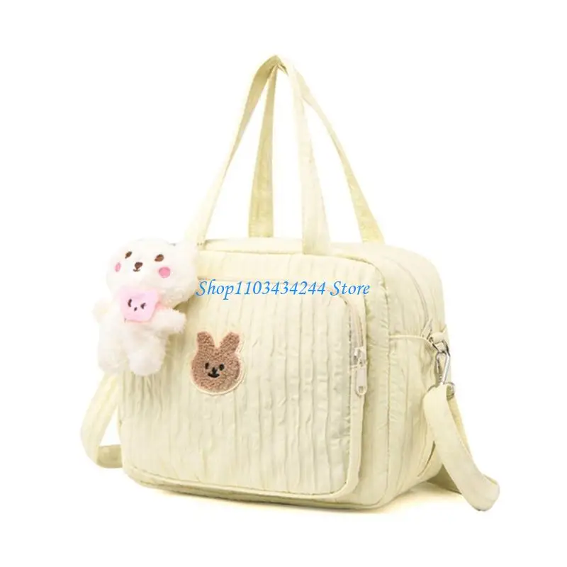 Ładny wzór torby na pieluchy. Przenośna torebka. Torba na ramię z paskiem na ramię